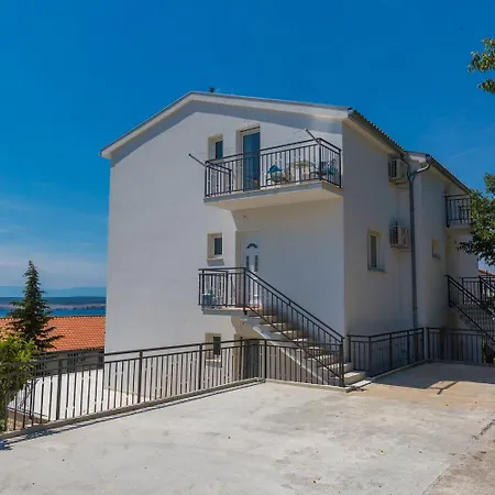 Tolles Mit Pool, Meerblick, Bbq, Liegen, Aussendusche *