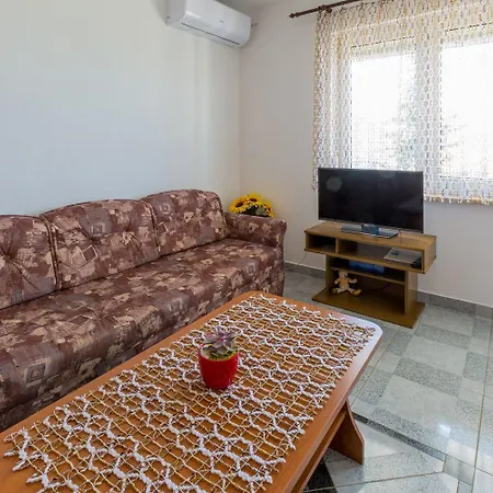 Tolles Mit Pool, Meerblick, Bbq, Liegen, Aussendusche *