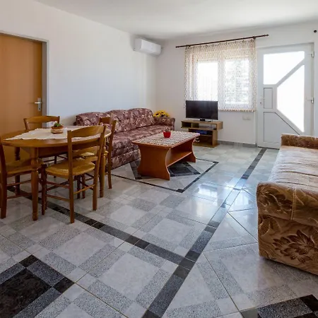 Tolles Mit Pool, Meerblick, Bbq, Liegen, Aussendusche *