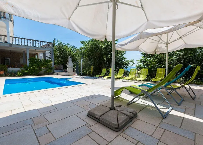 Apartamento Tolles Mit Pool, Meerblick, Bbq, Liegen, Aussendusche Dramalj